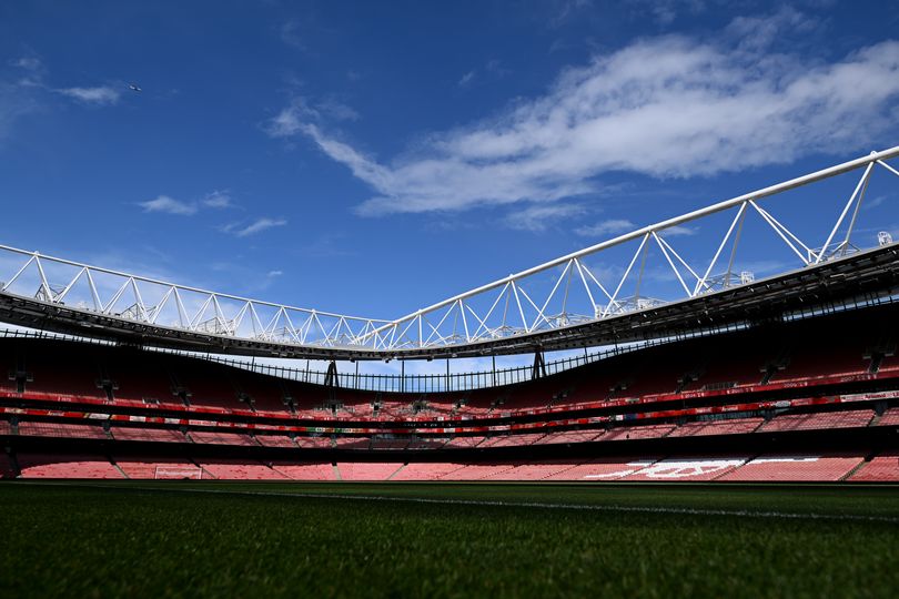 Arsenal 'in talks' over Emirates Stadium expansion amidst Premier League title chase Arsenal 'in talks' over Emirates Stadium expansion amidst Premier League title chase