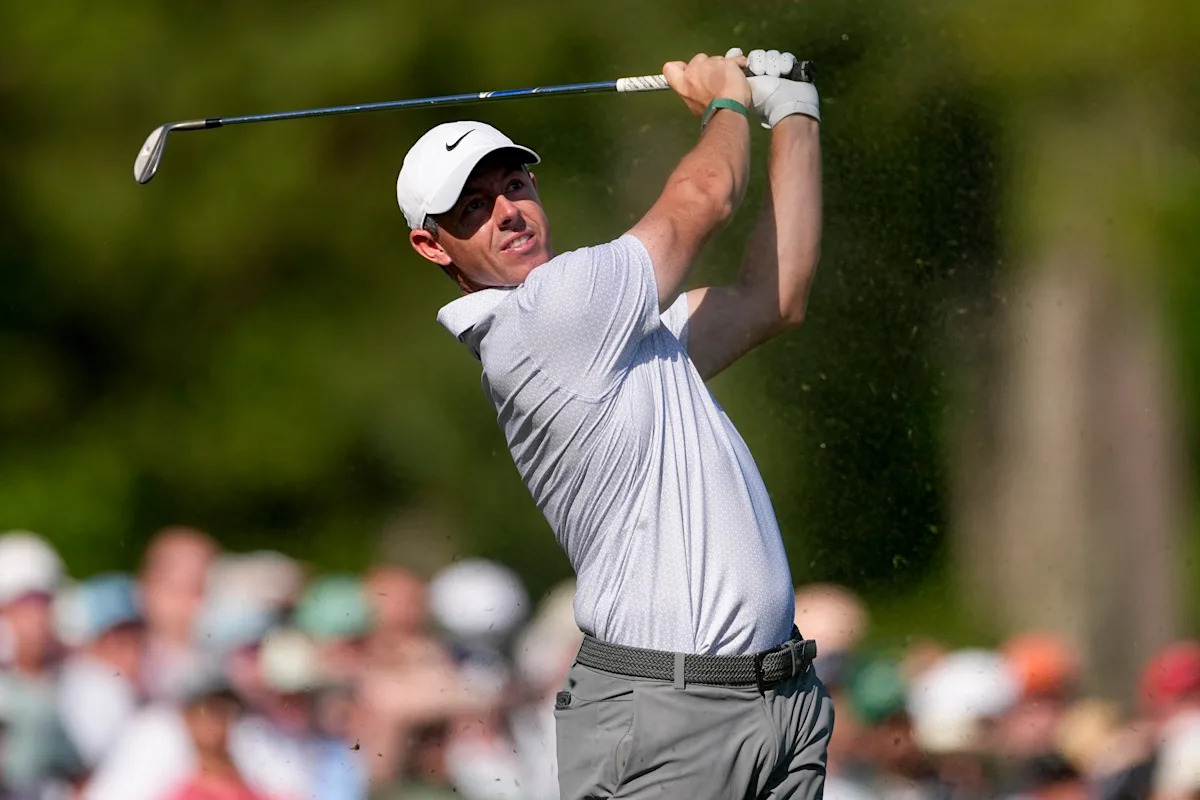 Masters 2026: Free of his Augusta burden, Rory McIlroy posts another dominant round to hold 6-shot lead