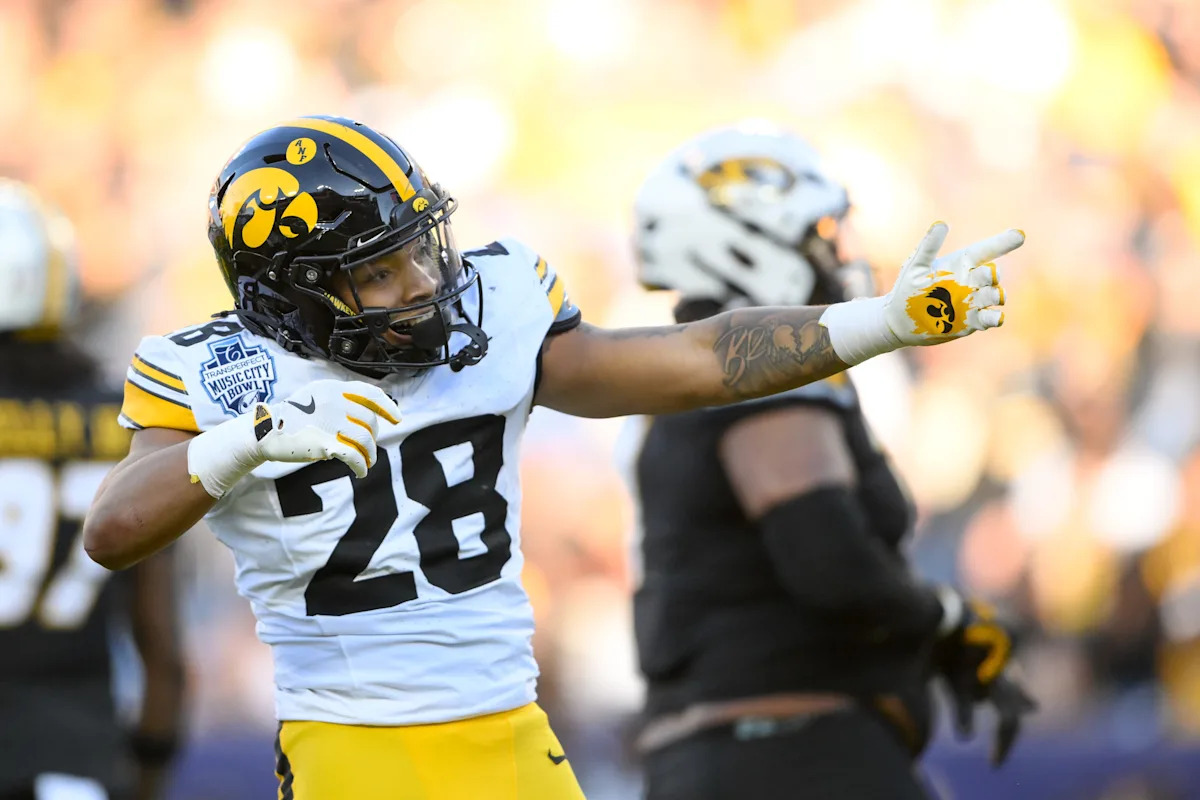 CBS Sports teases Iowa football rematch in post-spring bowl projection CBS Sports teases Iowa football rematch in post-spring bowl projection