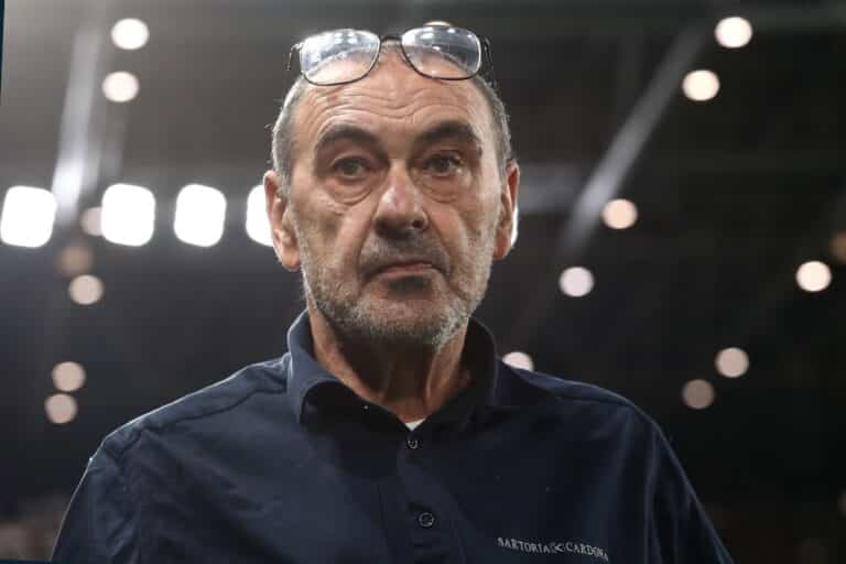 Sarri warns: “If we play the derby on Sunday, I won’t be there.” Sarri warns: “If we play the derby on Sunday, I won’t be there.”