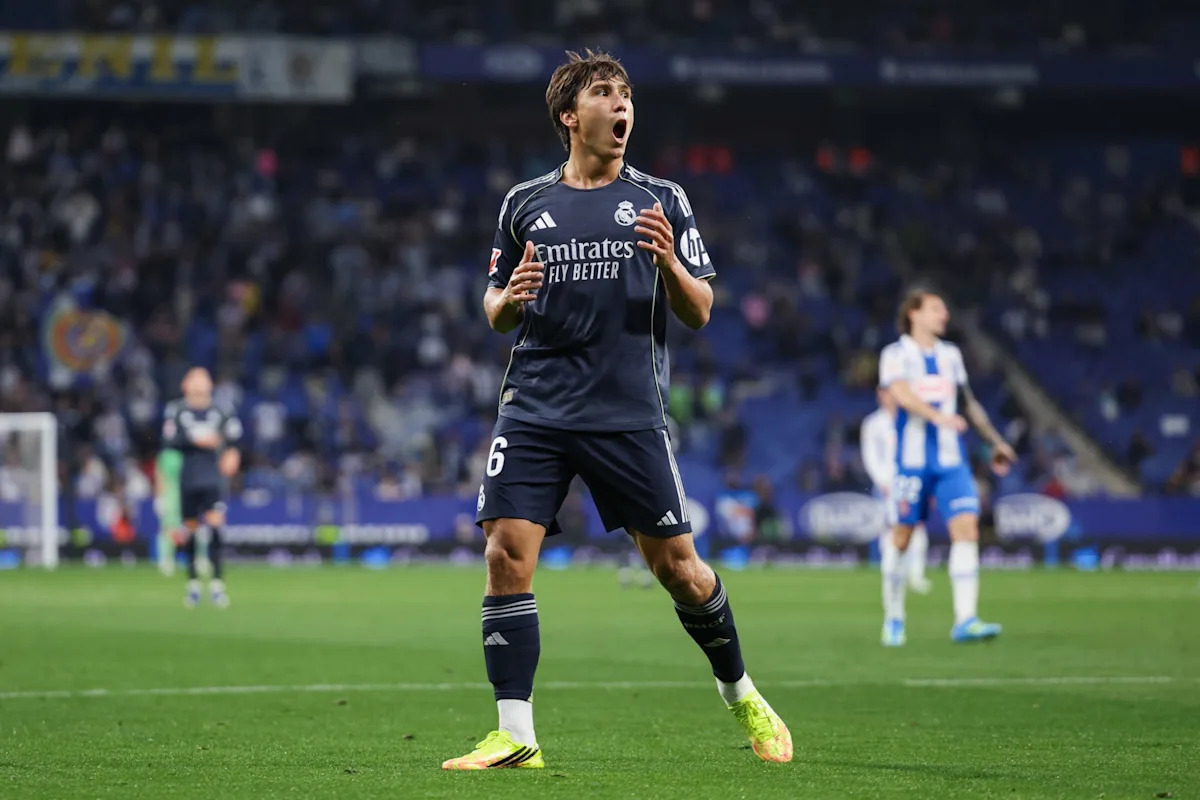 Borussia Dortmund pushing to sign Real Madrid forward; discussions with his agent already underway
