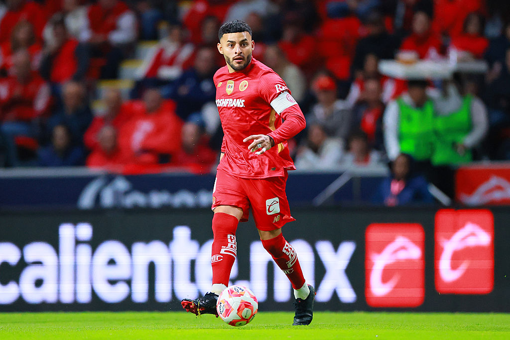 &iexcl;Row in Mexico! Toluca get Vega and Gallardo for Concachampions
