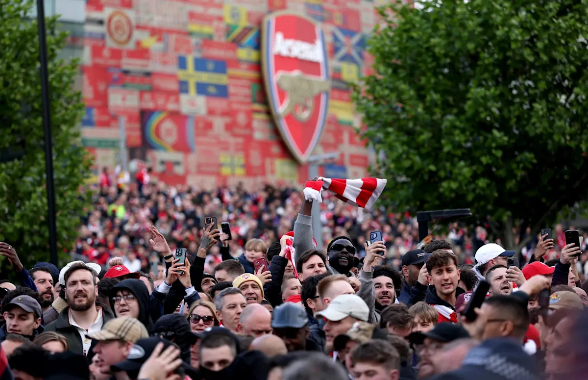 “I don’t think this team would eclipse the Invincibles if they won both trophies,” says Arsenal legend “I don’t think this team would eclipse the Invincibles if they won both trophies,” says Arsenal legend