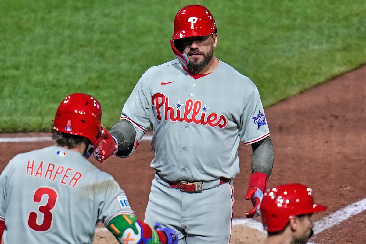 Kyle Schwarber is on a heater. So are the Phillies. It's not a coincidence