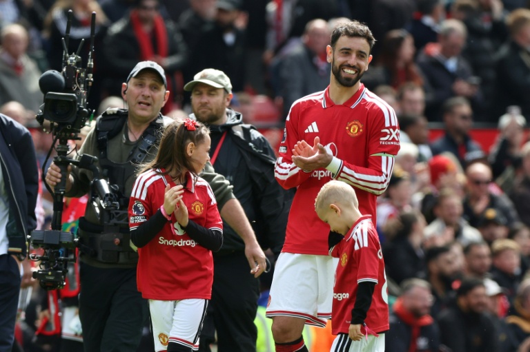 Fernandes 'proud' to match Premier League assists record