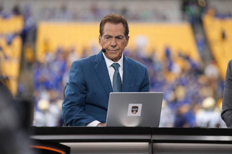 White House Proposes 4 Big Changes to College Football With Nick Saban's Help White House Proposes 4 Big Changes to College Football With Nick Saban's Help