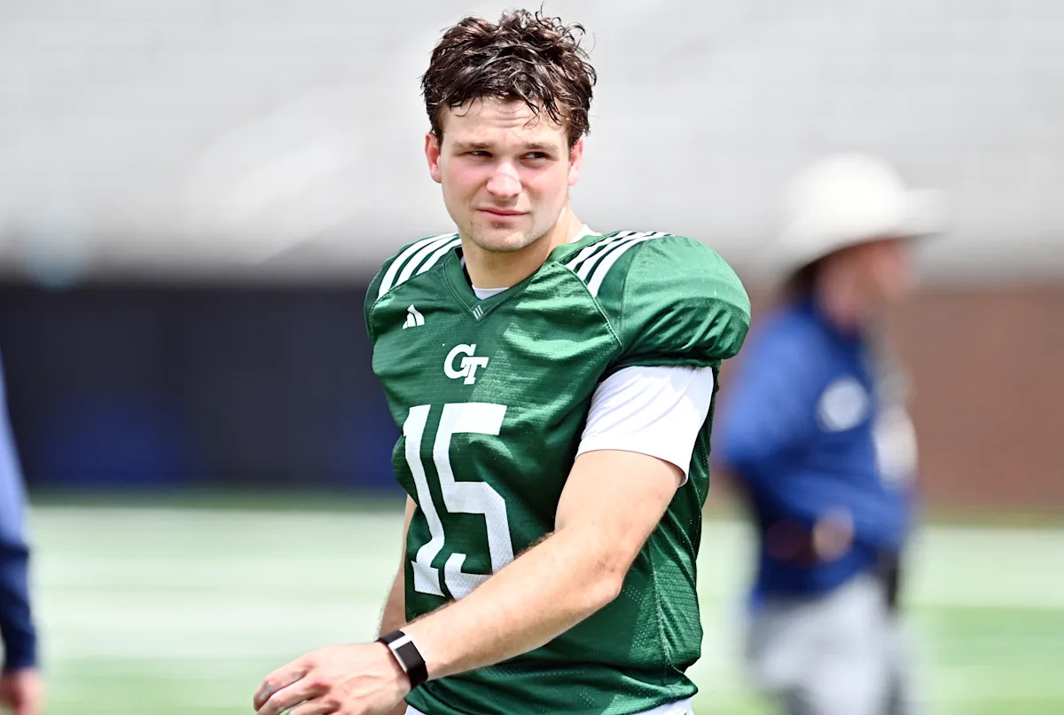 Georgia Tech coach Brent Key makes it clear that Alberto Mendoza is the frontrunner to start at QB Georgia Tech coach Brent Key makes it clear that Alberto Mendoza is the frontrunner to start at QB