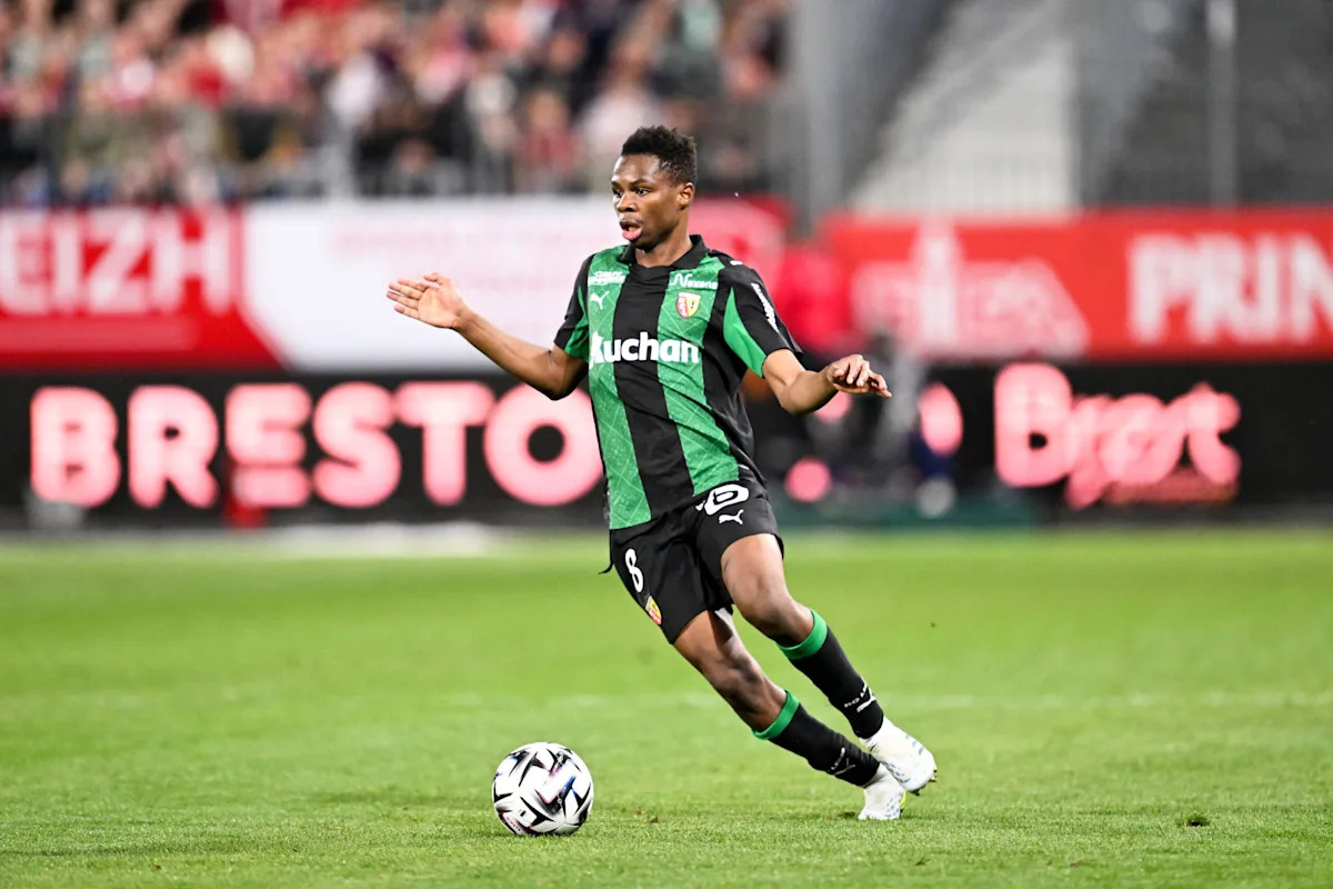 Liverpool told to consider move for Ligue 1 midfielder