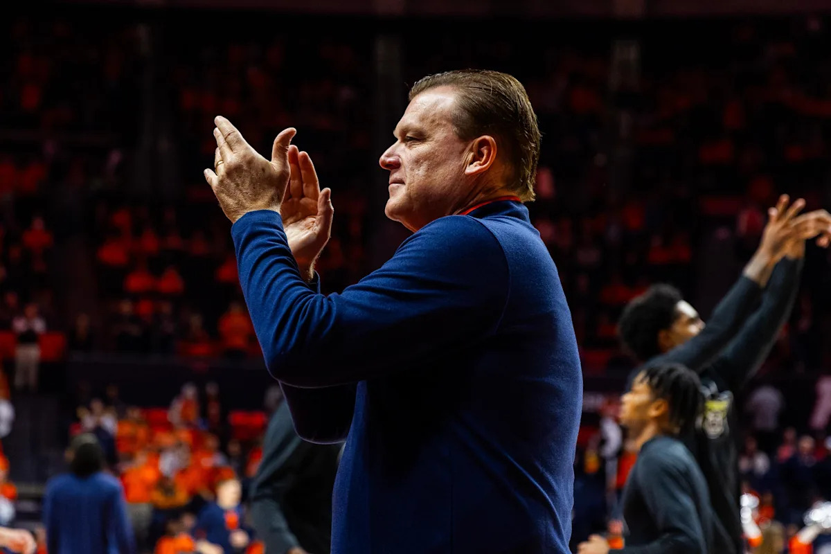 Brad Underwood agrees to extension with Illinois Brad Underwood agrees to extension with Illinois