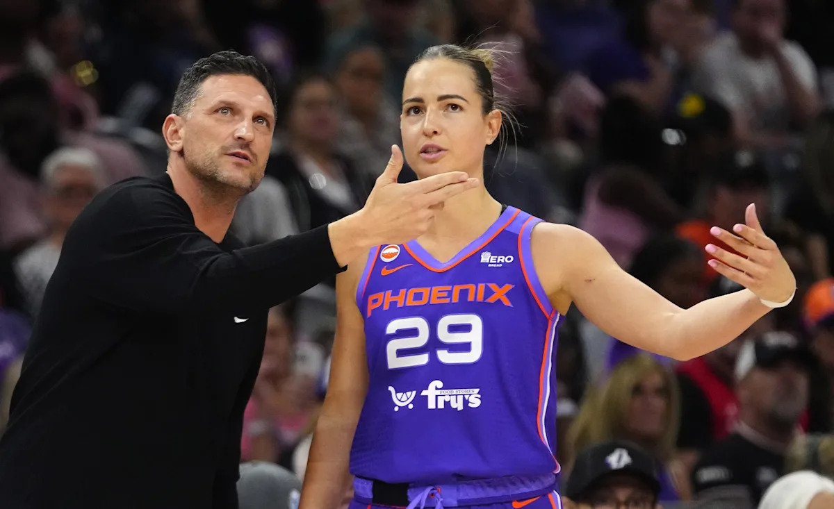 Mercury get help from rookie in much-needed win vs Chicago Sky Mercury get help from rookie in much-needed win vs Chicago Sky