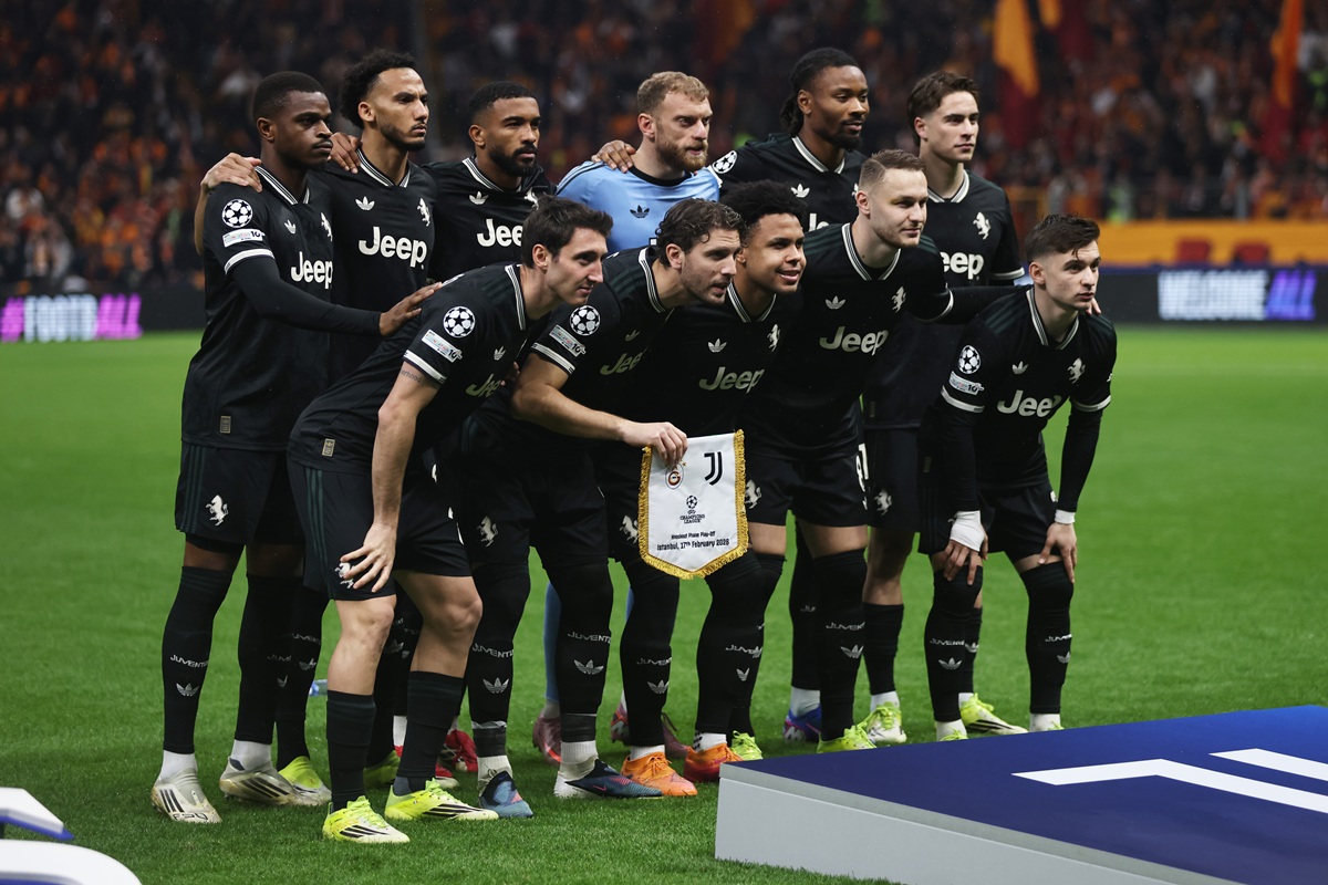 Which scenarios would guarantee Juventus a Champions League spot