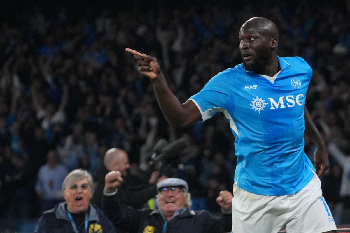 Lukaku leaves Napoli to return to Belgium again, club seeking sale Lukaku leaves Napoli to return to Belgium again, club seeking sale
