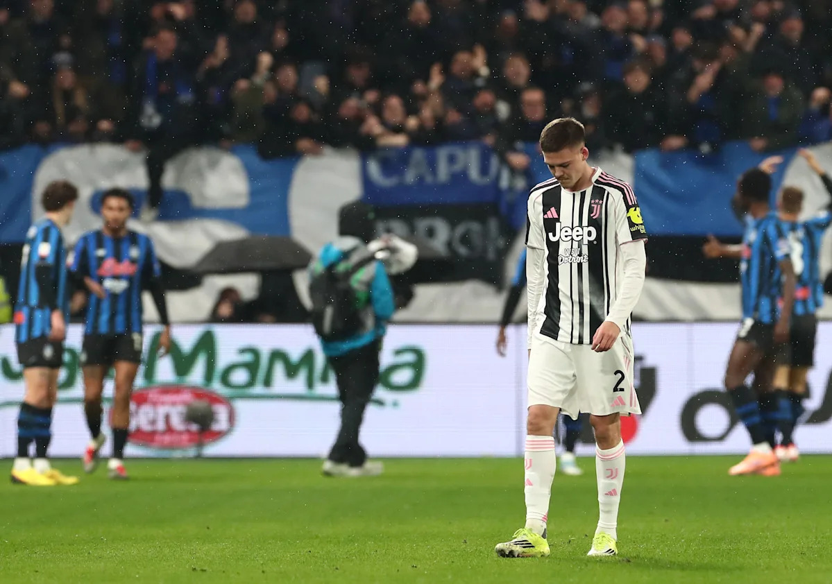 Juventus wing-back hopes to stay in Turin despite Napoli interest