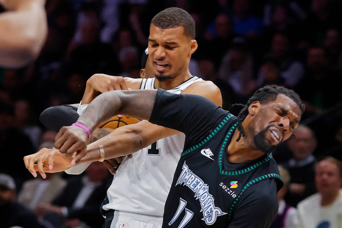 Spurs coach blasts ‘disgusting’ officiating after Victor Wembanyama ejection Spurs coach blasts ‘disgusting’ officiating after Victor Wembanyama ejection