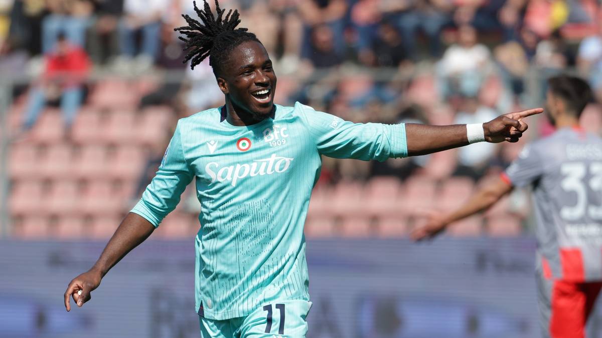 Jonathan Rowe: Man United in fierce tussle with Chelsea for explosive Serie A winger