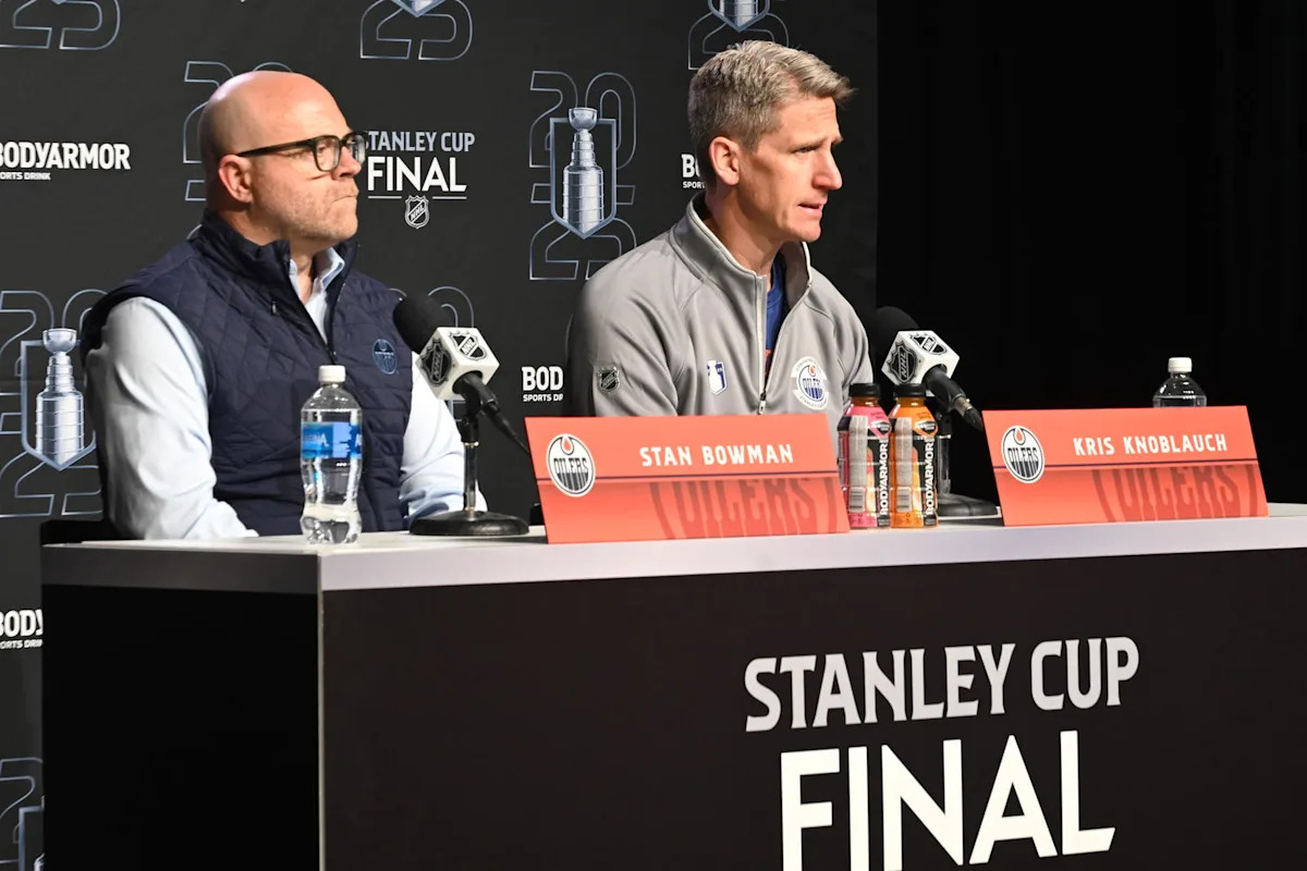 Social Media Reacts To Oilers Firing Kris Knoblauch: 'No Coach Survives Skinner For Jarry' Social Media Reacts To Oilers Firing Kris Knoblauch: 'No Coach Survives Skinner For Jarry'