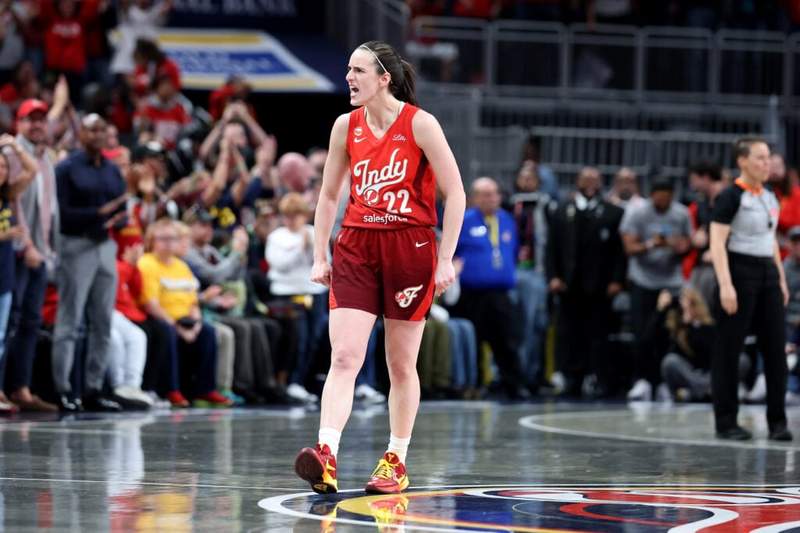 Caitlin Clark reaches unheard territory in WNBA history after 32-point scoring outburst