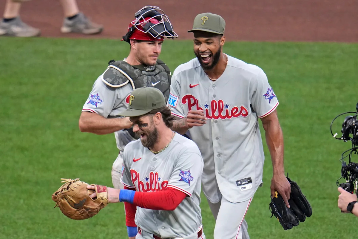 S&aacute;nchez&rsquo;s 29 2/3-inning scoreless streak rolls as Phillies beat Pirates 6-0
