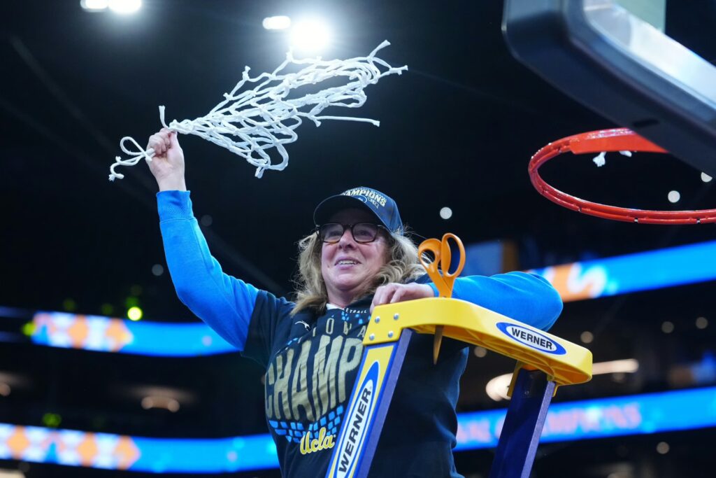 UCLA Signs WBB Coach Cori Close to New Contract Through 2029-30 Season
