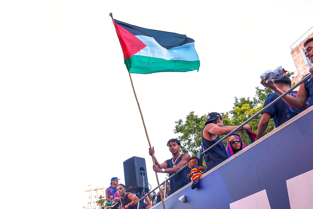 Israeli minister accuses Lamine Yamal of &lsquo;inciting hate&rsquo; by waving Palestinian flag at Barcelona title parade