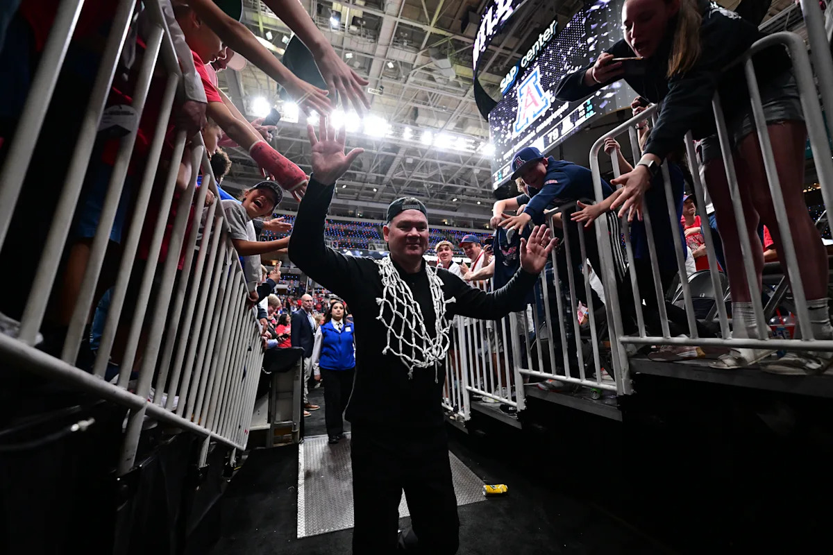 With Arizona on cusp of title, Tommy Lloyd is the hottest coach in college basketball. Will he stay in Tucson or bolt for bluer pastures?
