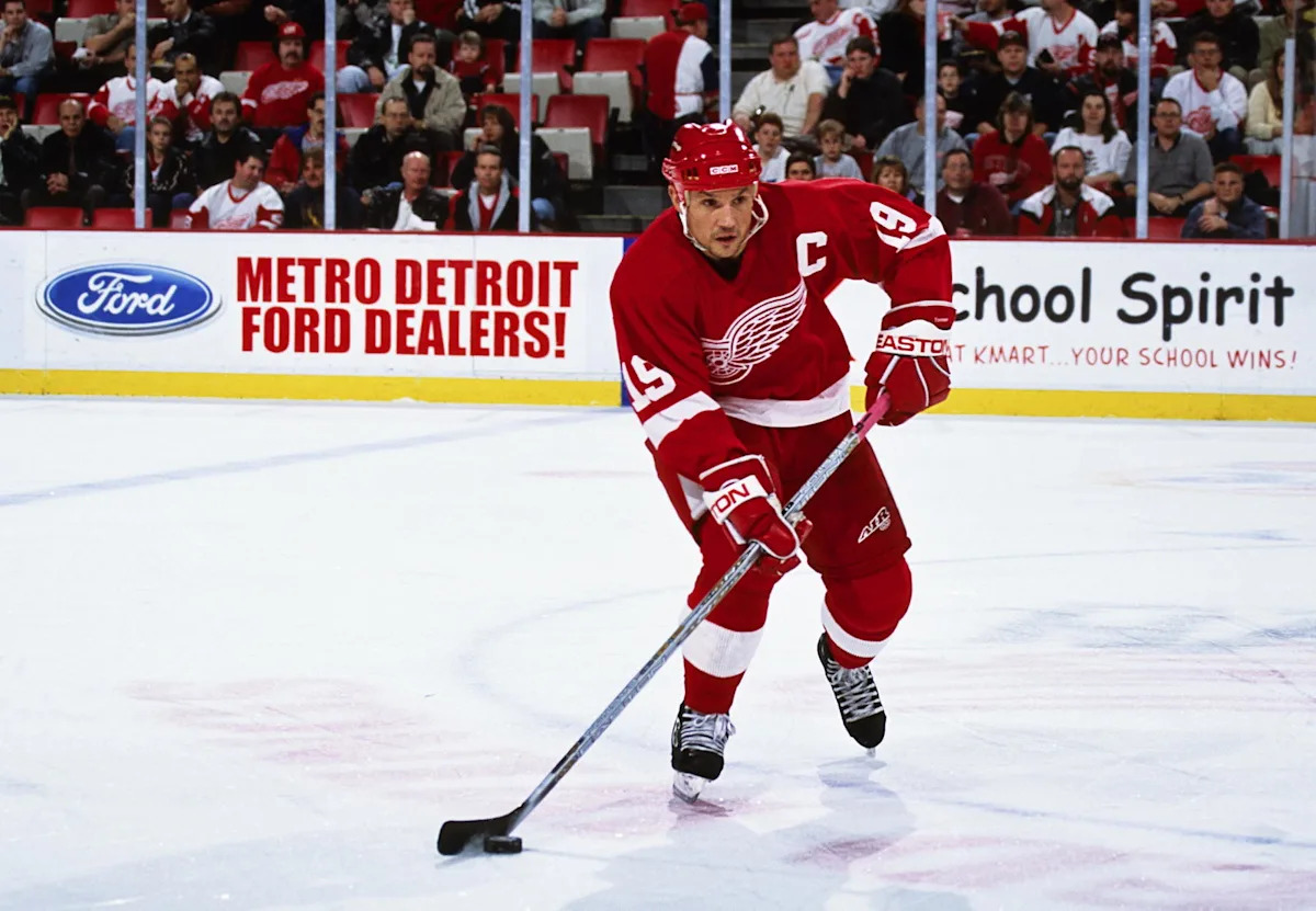 On This Day: Steve Yzerman Scores On His Birthday Vs. Blues