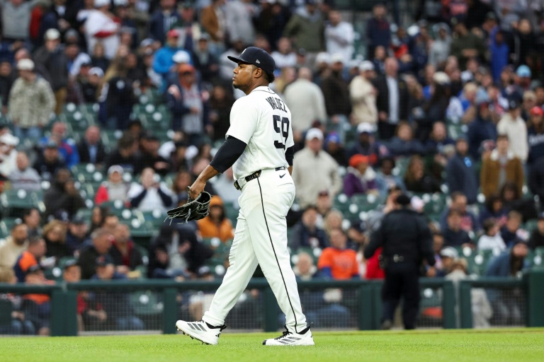 Tigers' pitcher Valdez suspended for hitting opponent Tigers' pitcher Valdez suspended for hitting opponent