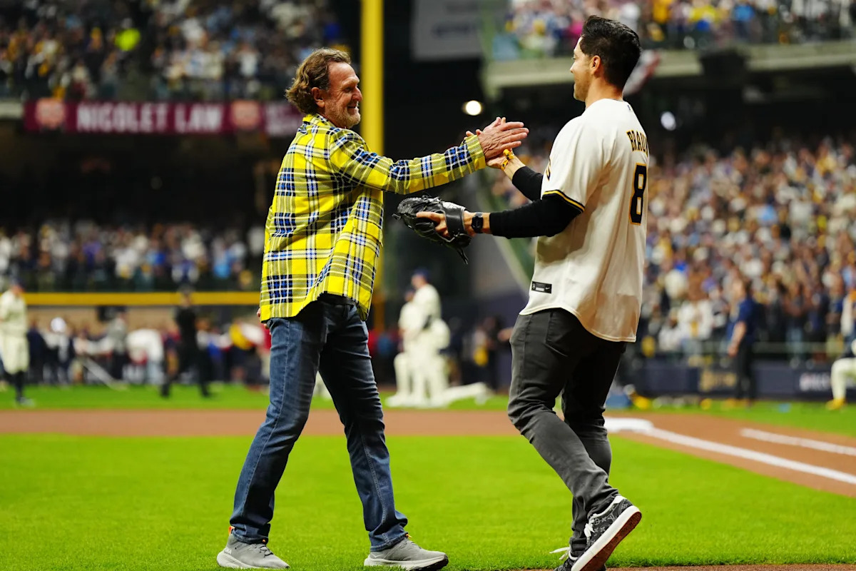 Is it time for the Brewers to retire another jersey? Is it time for the Brewers to retire another jersey?