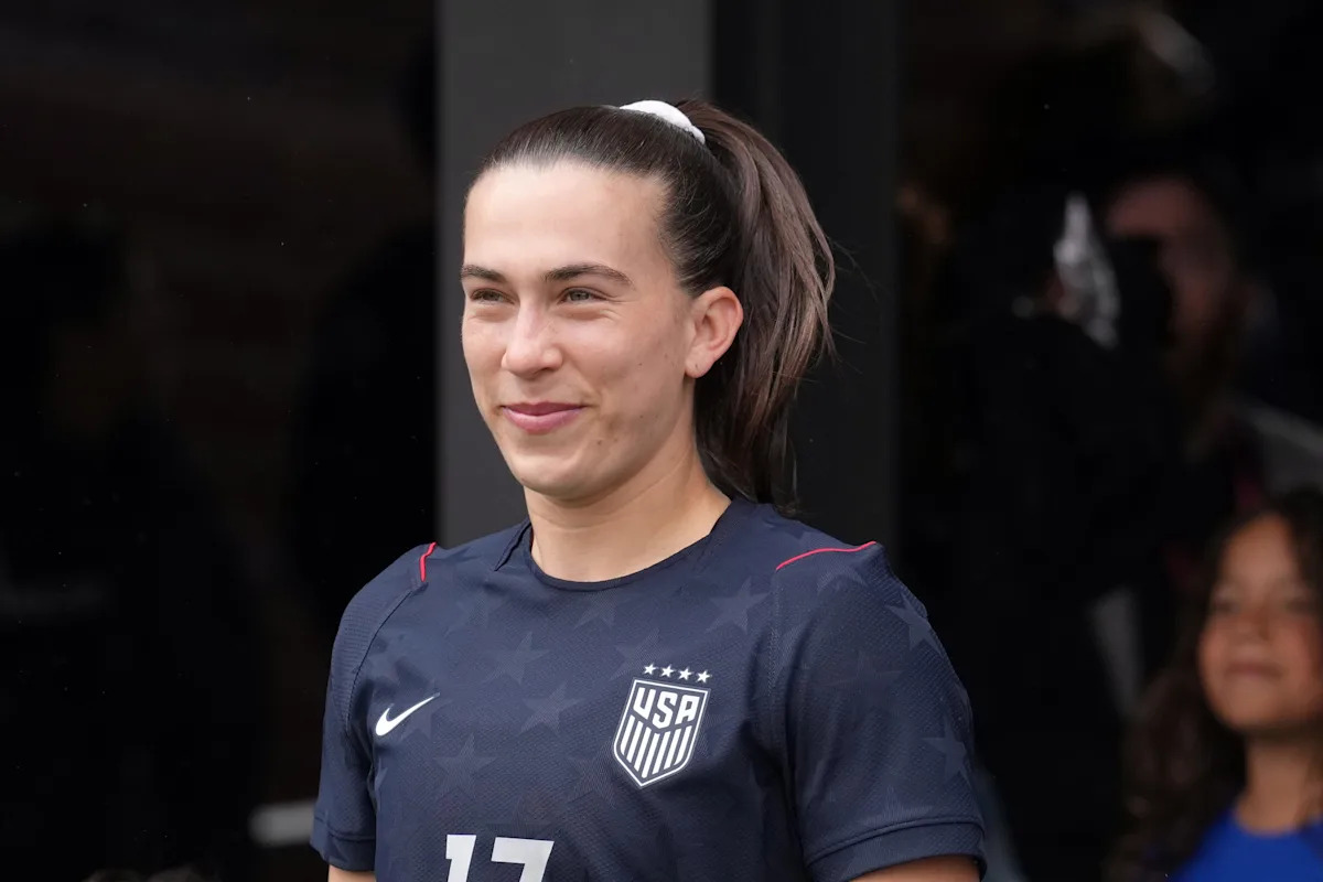 Sam Coffey injury: USWNT midfielder sidelined after knee surgery