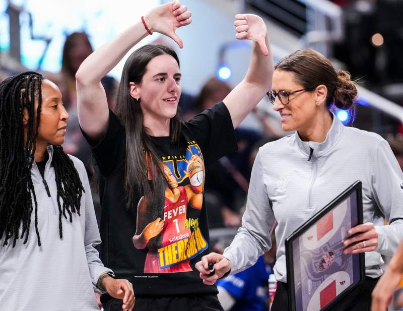 Fever HC Stephanie White Put in Spotlight by WNBA Analyst After 26-Second Caitlin Clark Take